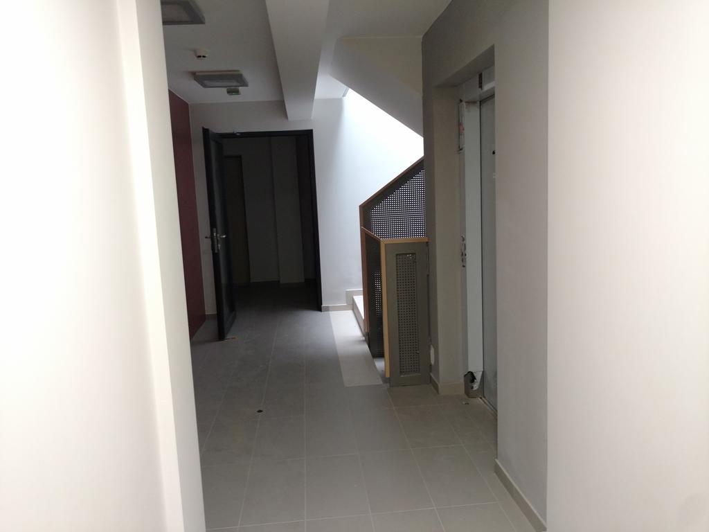 Pixel White Apart Wroclaw Exterior photo